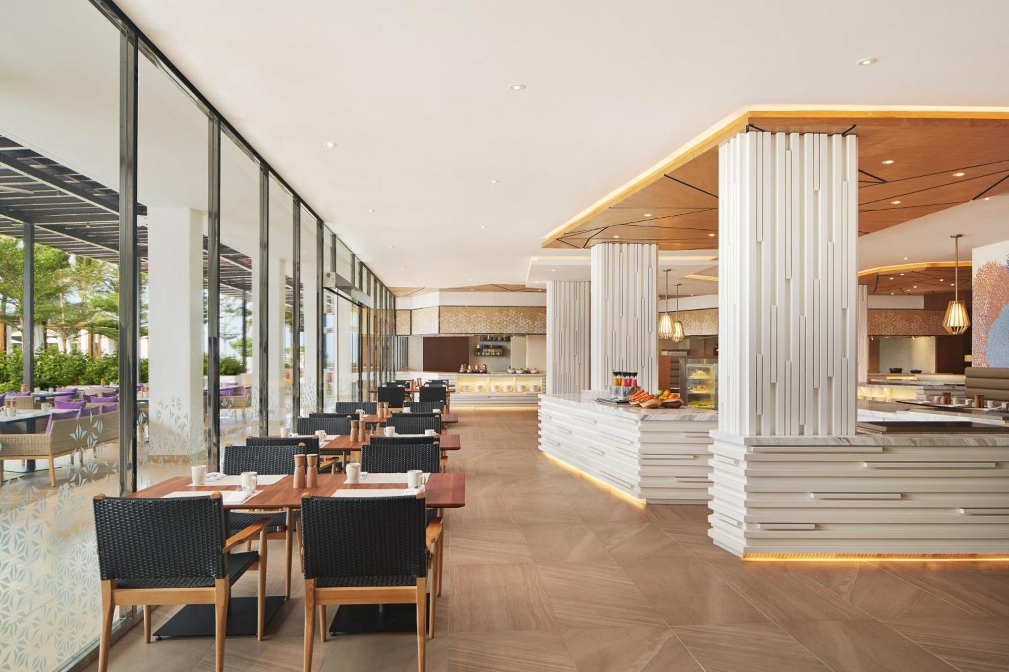 The Westin Desaru Coast Resort מראה חיצוני תמונה The restaurant