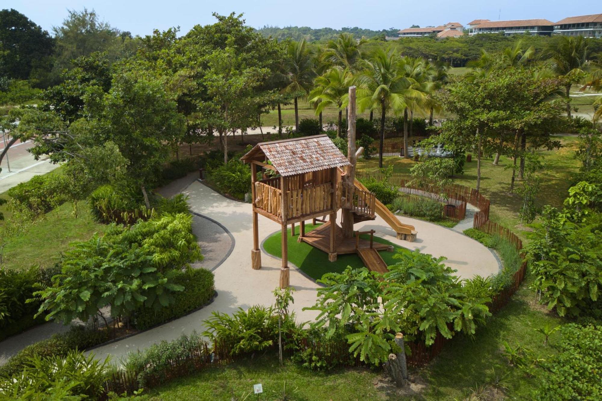 The Westin Desaru Coast Resort מראה חיצוני תמונה The Children's Forest