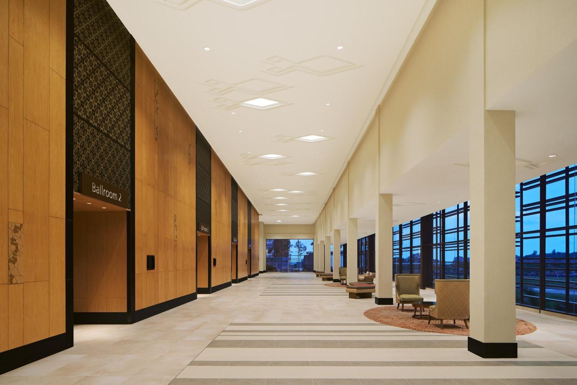 The Westin Desaru Coast Resort מראה חיצוני תמונה The interior of the hotel